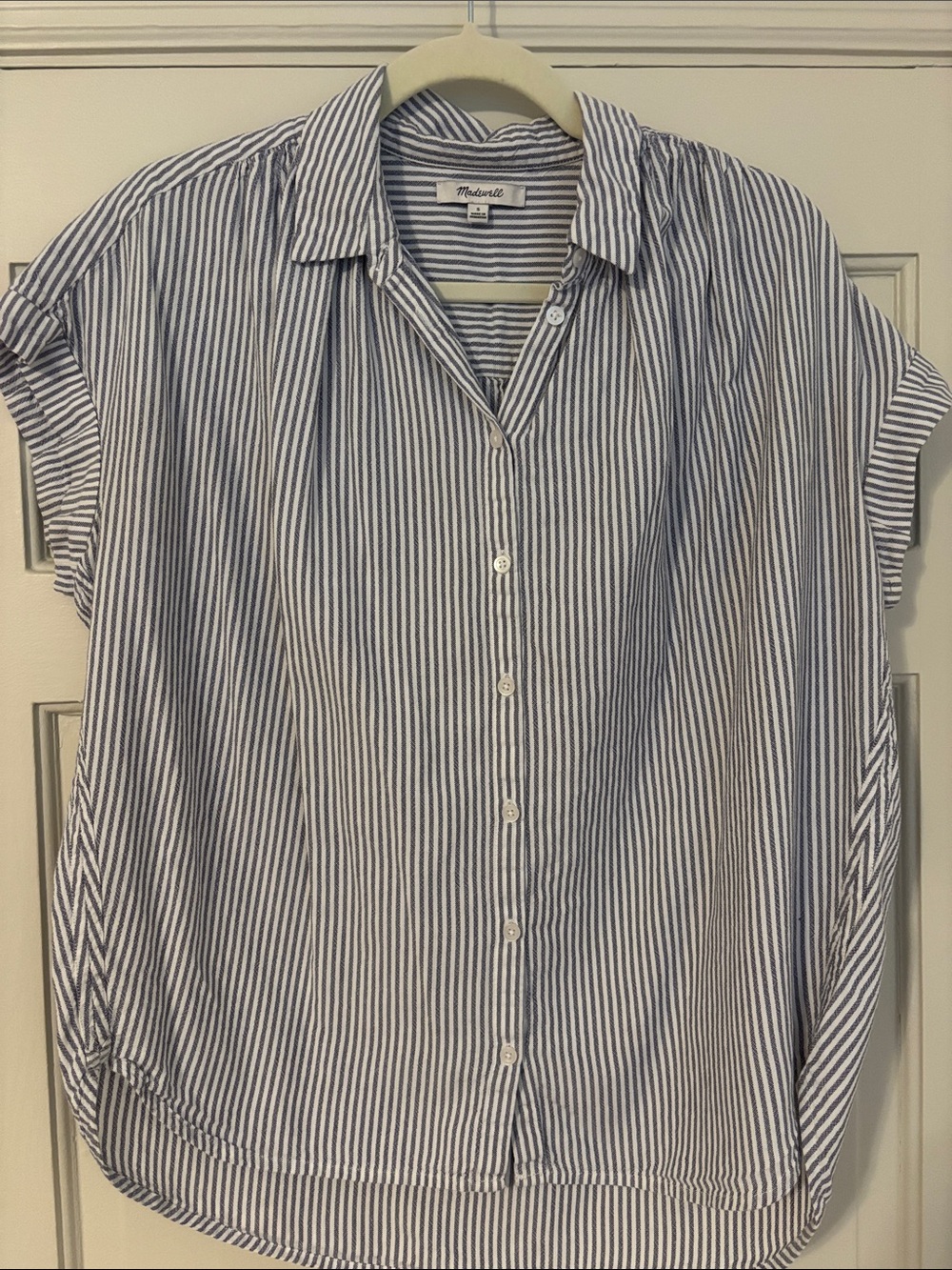 Madewell Blue & White Striped Short-Sleeve Button-Up Shirt